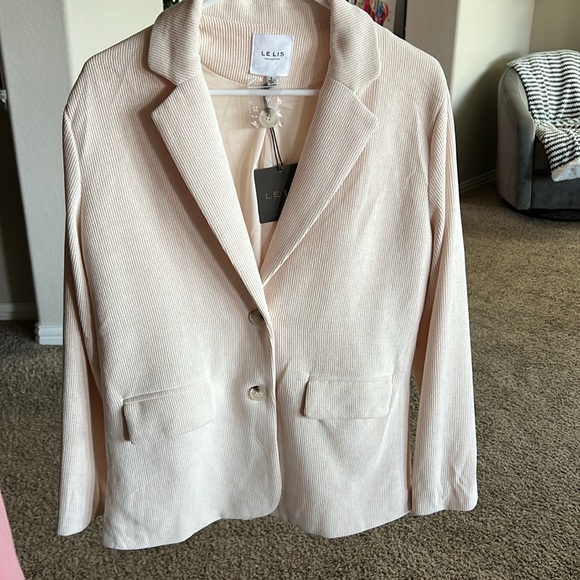 LE LISTEN COLLECTION beautiful knit oversized cream jacket/blazer NWT. NEW - Picture 2 of 9